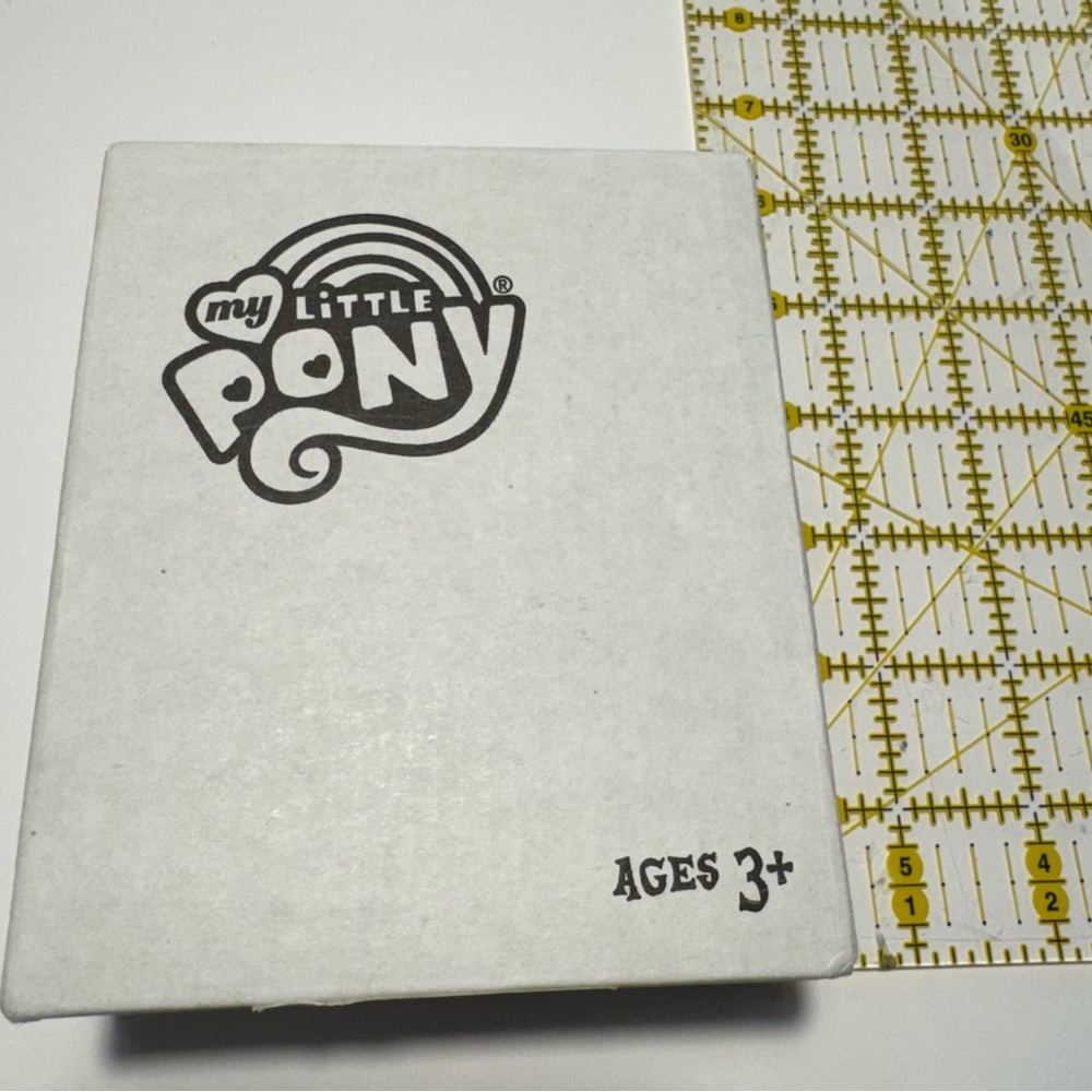 My Little Pony 4325 Blank Pony for customizing or play. G3 Style 1:24 scale